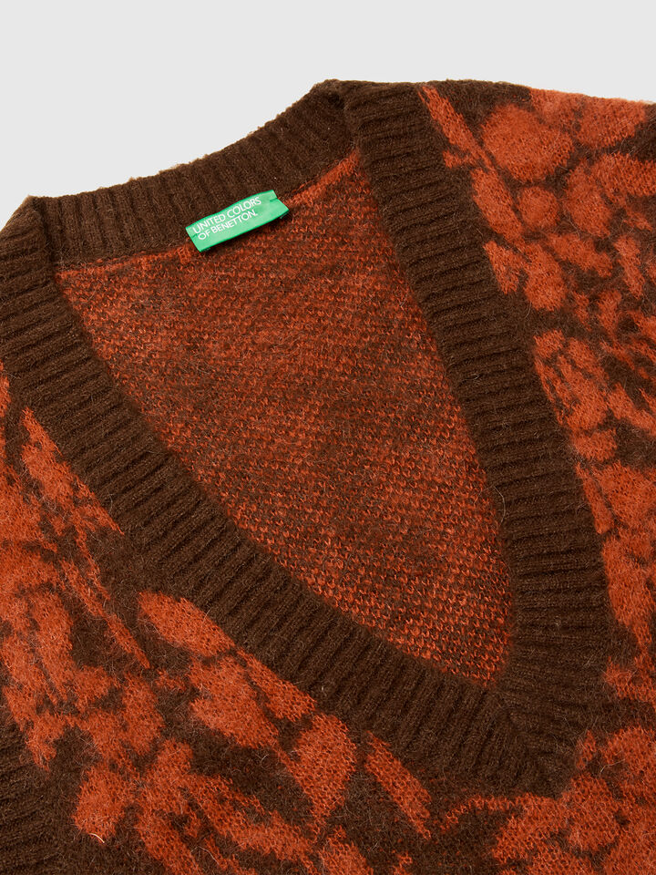 S/L V NECK SWEATER Femme image number 7